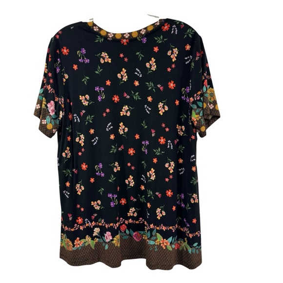 Johnny Was The Janie Favorite Short Sleeve V Neck Swing Tee Floral Black Shirt - Picture 4 of 12